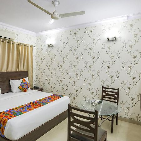 Fabexpress Jpm Harshdeep Hotel New Delhi Exterior photo